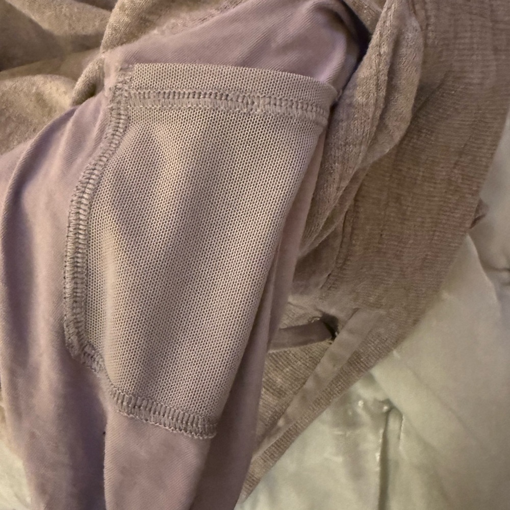 Women's Lululemon Size 6 Scuba High-Rise Jogger - Picture 6 of 7